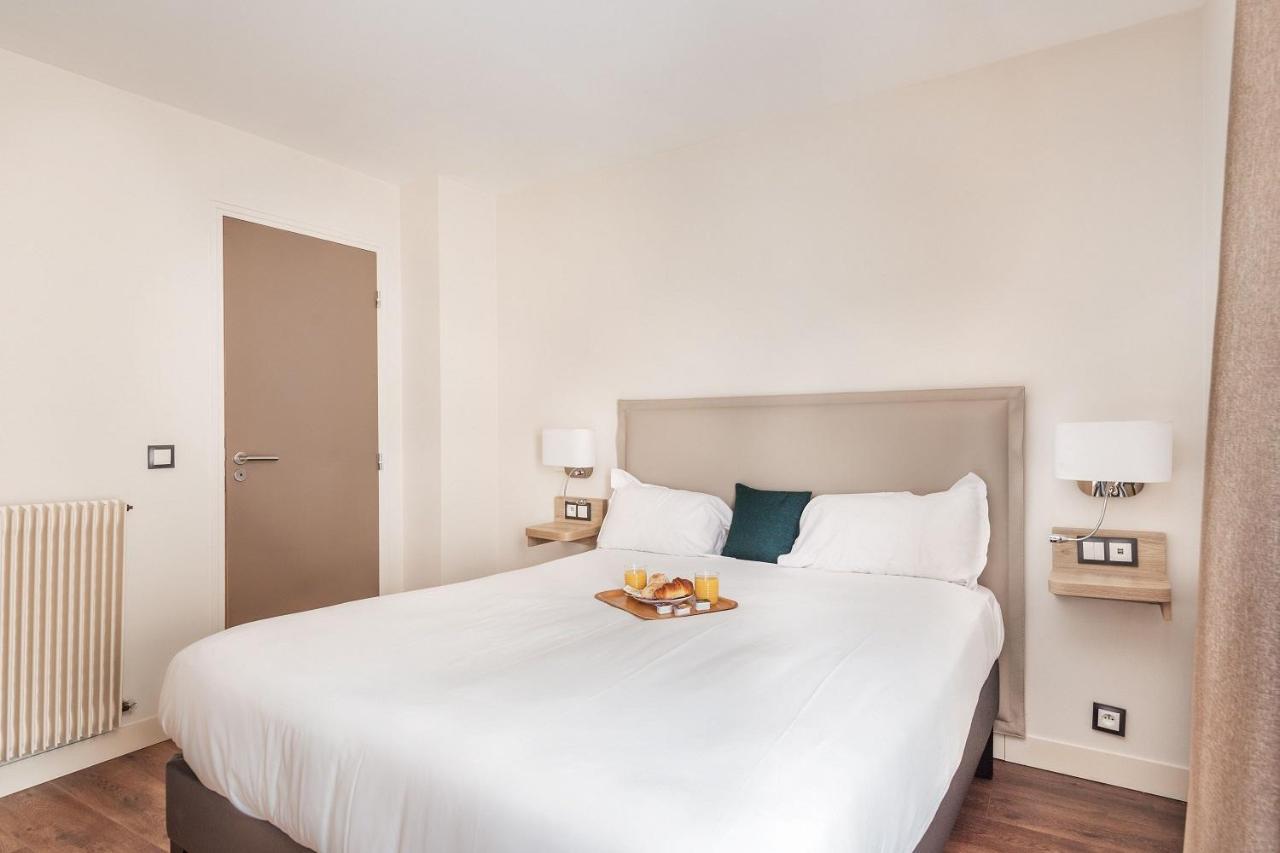 Courcelles Mederic Hotel ปารีส ภายนอก รูปภาพ