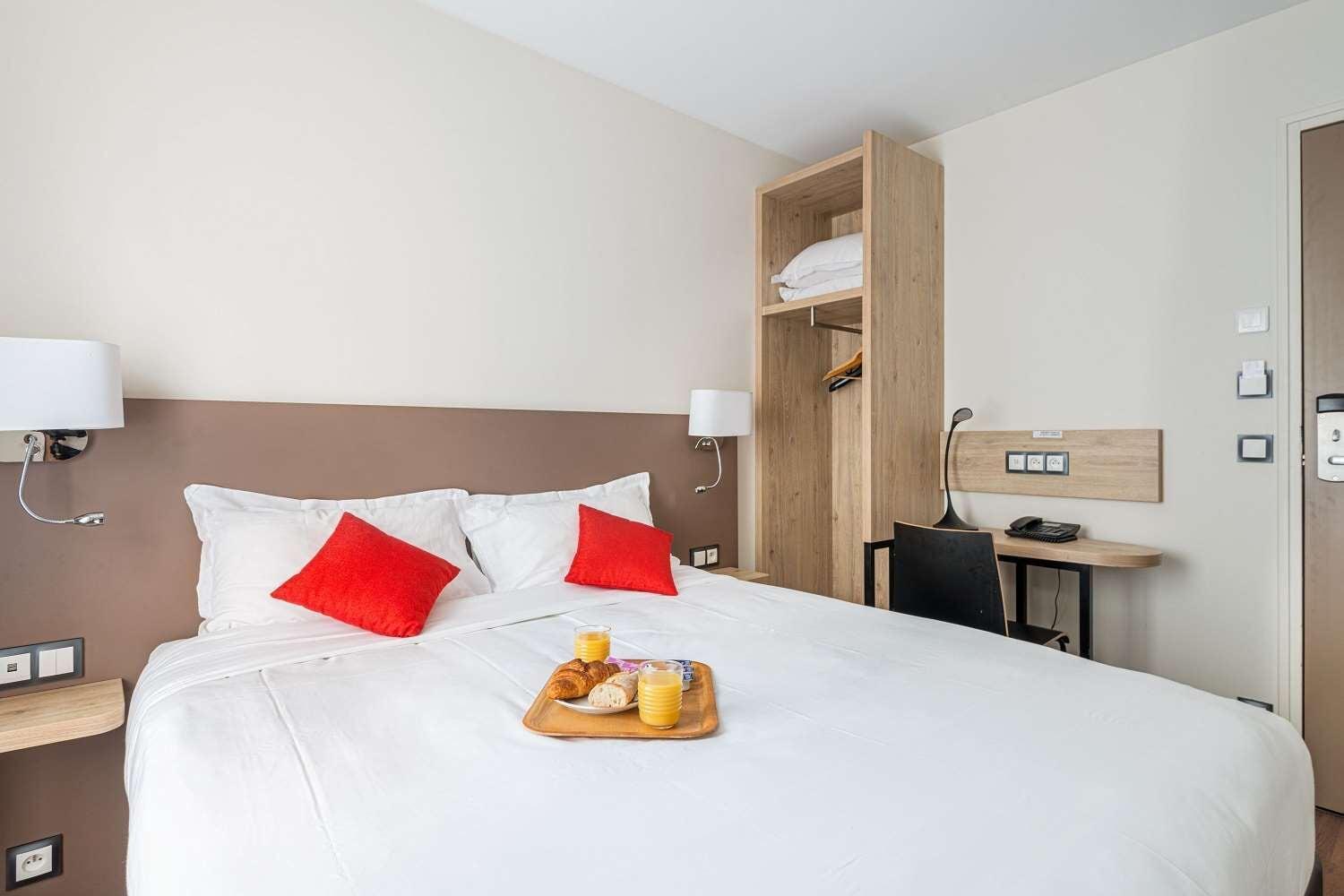 Courcelles Mederic Hotel ปารีส ภายนอก รูปภาพ