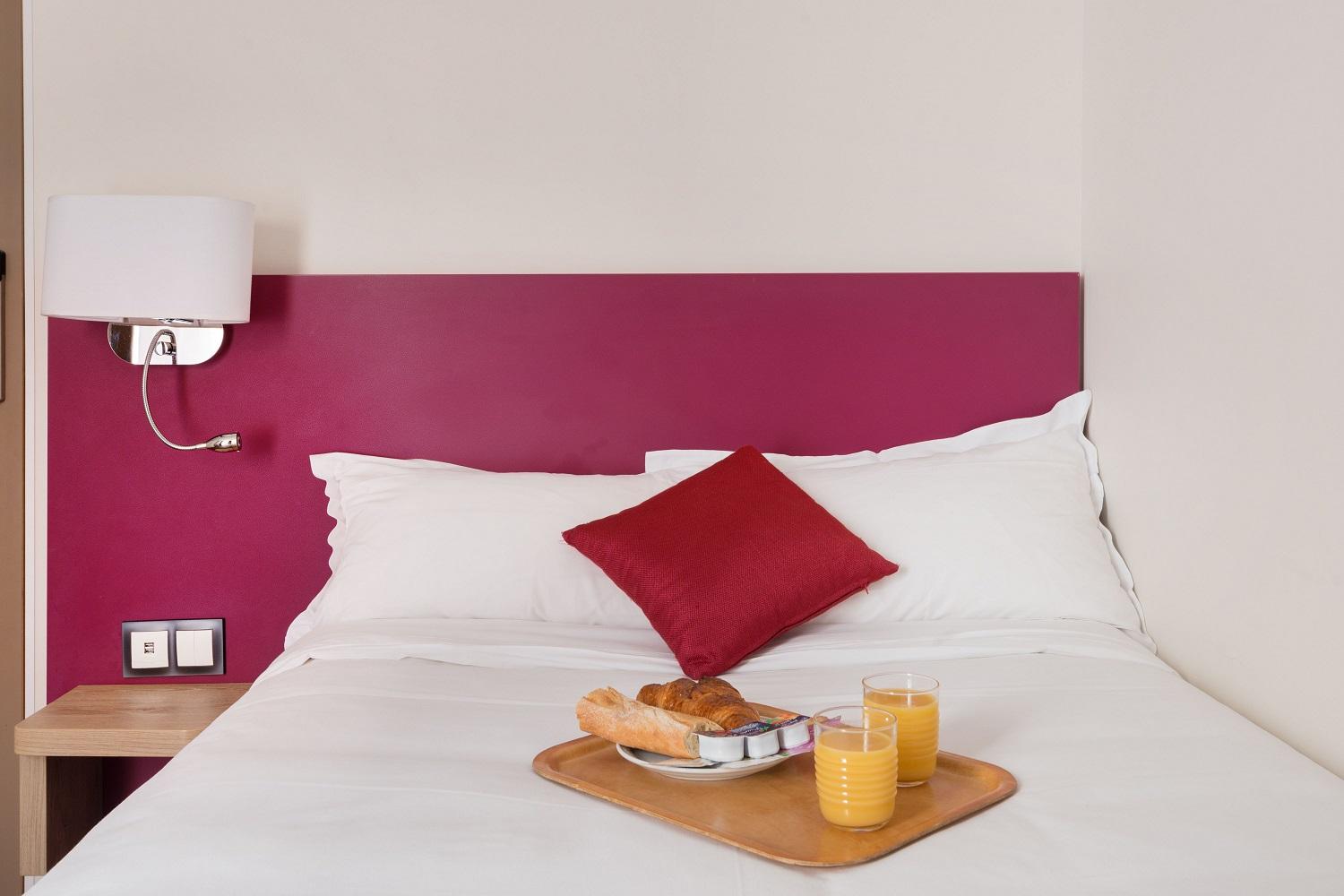 Courcelles Mederic Hotel ปารีส ภายนอก รูปภาพ