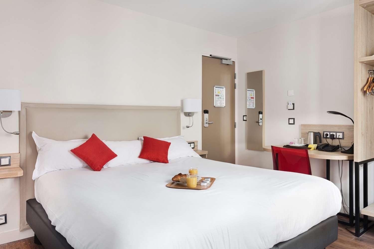 Courcelles Mederic Hotel ปารีส ภายนอก รูปภาพ