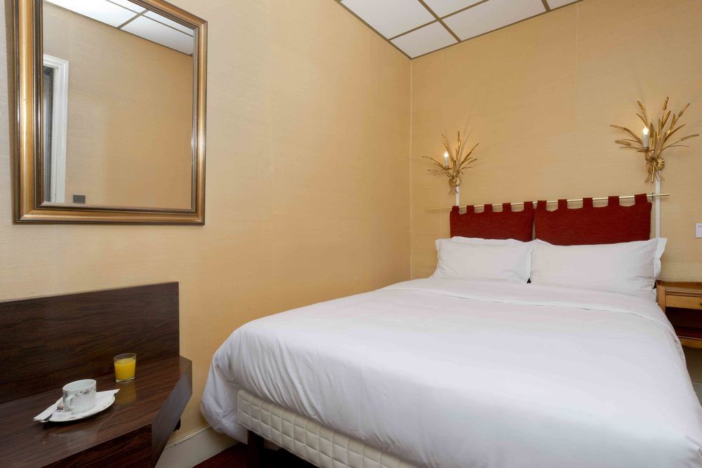 Courcelles Mederic Hotel ปารีส ภายนอก รูปภาพ