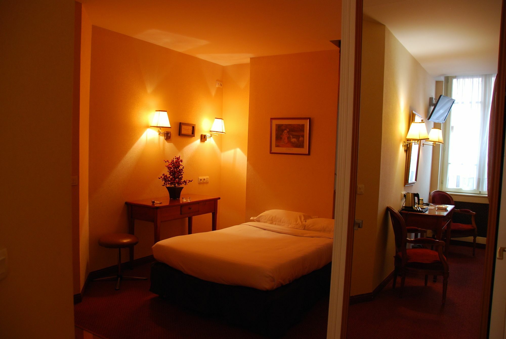 Courcelles Mederic Hotel ปารีส ภายนอก รูปภาพ