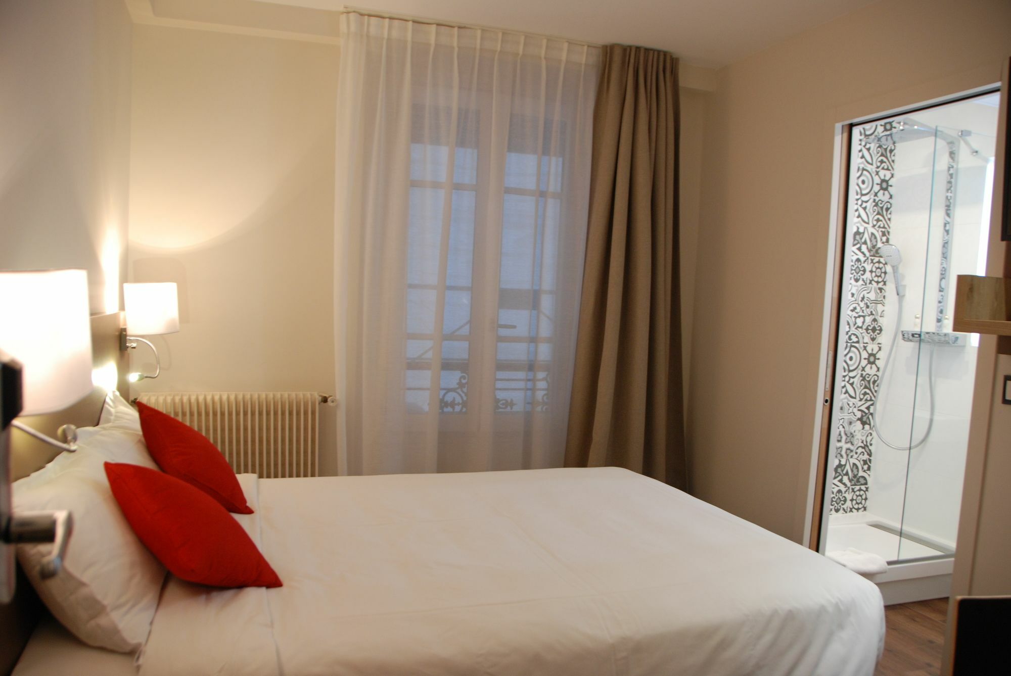 Courcelles Mederic Hotel ปารีส ภายนอก รูปภาพ