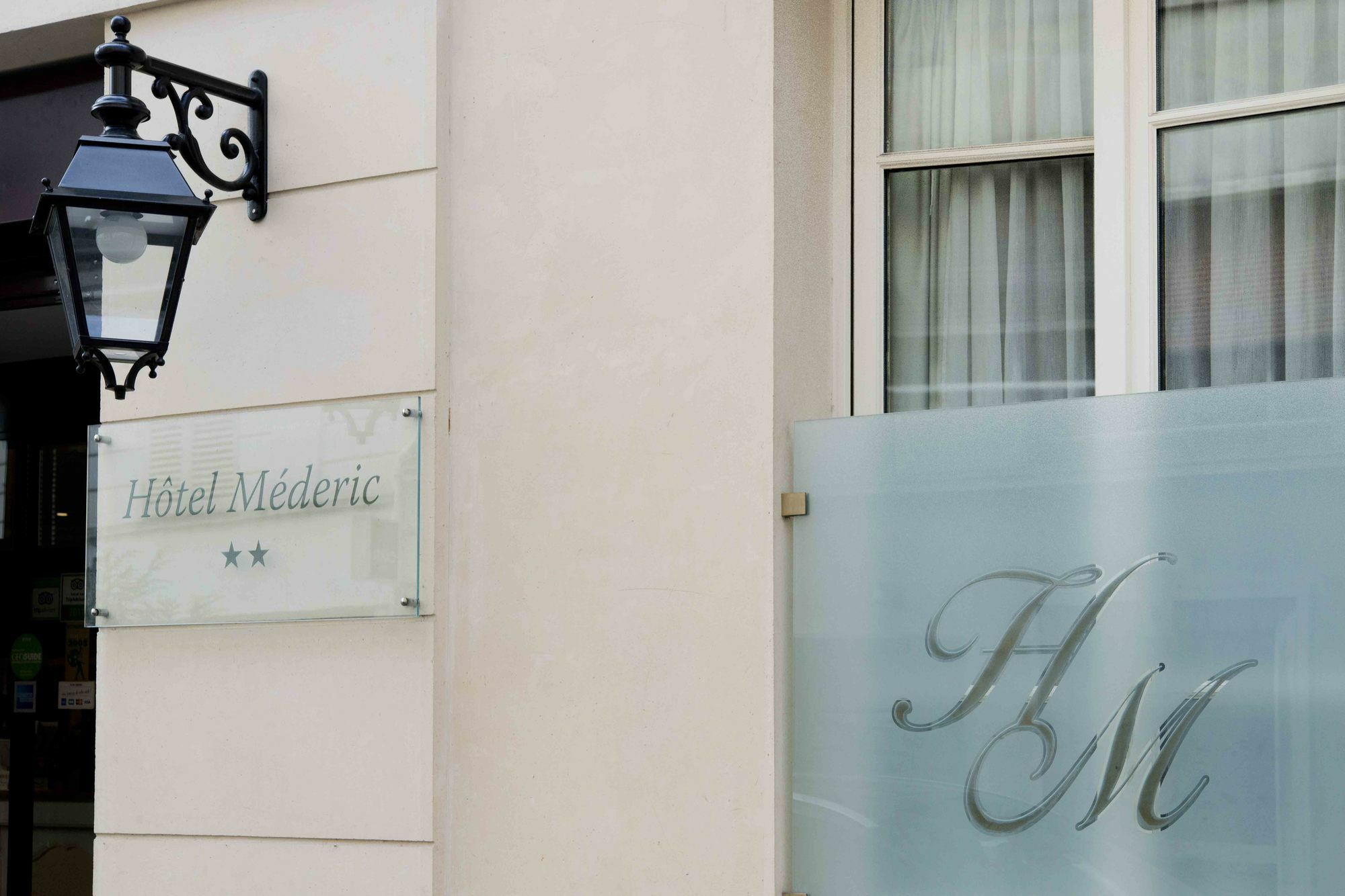 Courcelles Mederic Hotel ปารีส ภายนอก รูปภาพ